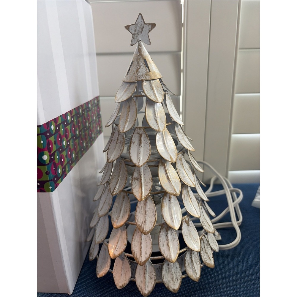 Scentsy Warmer All Aglow Medium White Christmas Tree in Original Box Metal Works - Picture 2 of 5